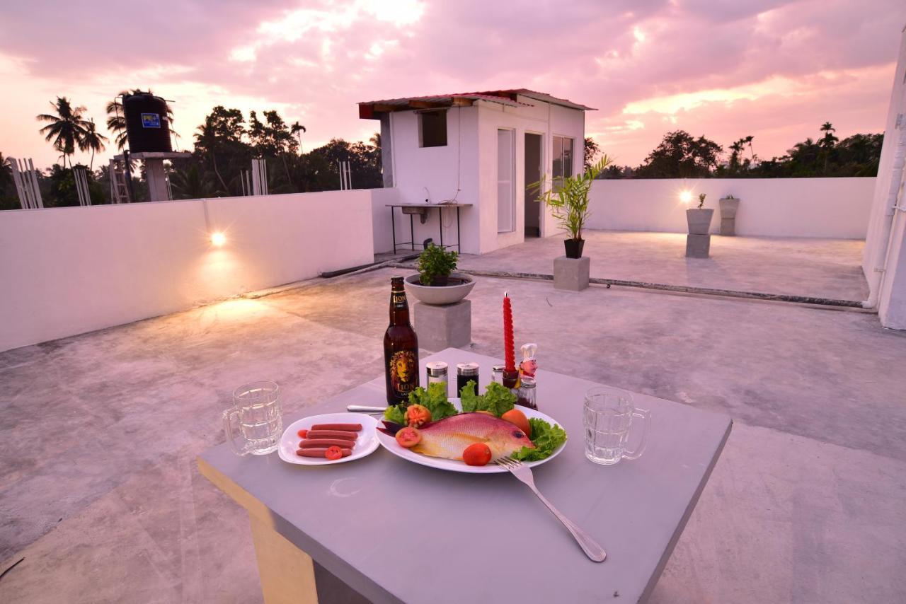 Lily Holiday Apartments Хиккадува Экстерьер фото