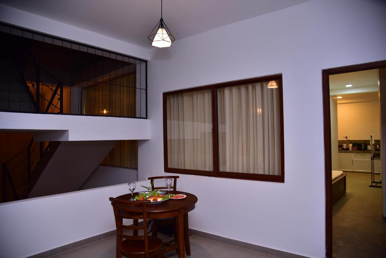 Lily Holiday Apartments Хиккадува Экстерьер фото