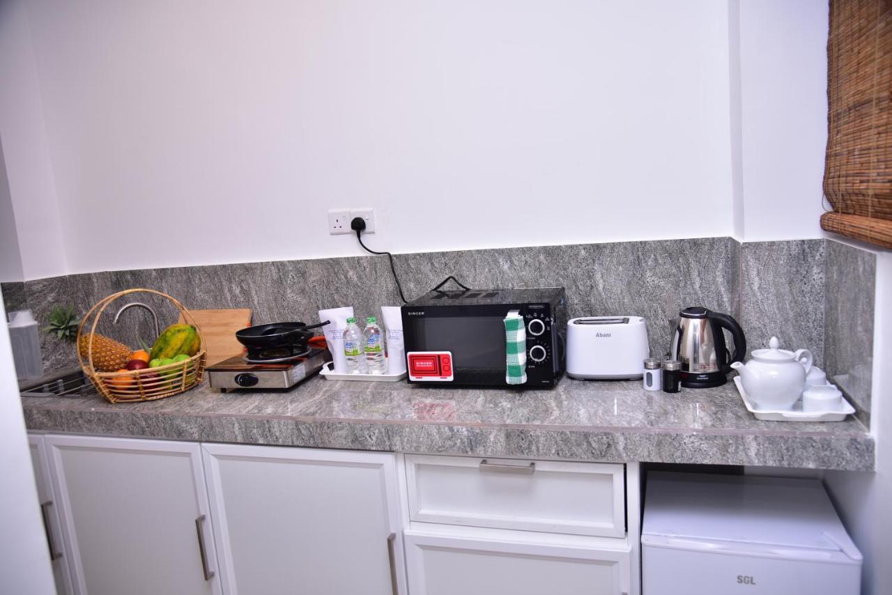 Lily Holiday Apartments Хиккадува Экстерьер фото